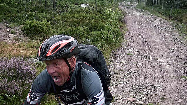 Spenning ned mot Djupa